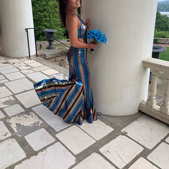 Madison James Sequin Dress - Picture 5 of 7